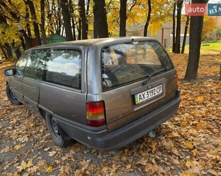 Сірий Опель Омега, об'ємом двигуна 2 л та пробігом 200 тис. км за 800 $, фото 8 на Automoto.ua