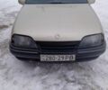 Серый Опель Омега, объемом двигателя 2 л и пробегом 292 тыс. км за 1100 $, фото 1 на Automoto.ua