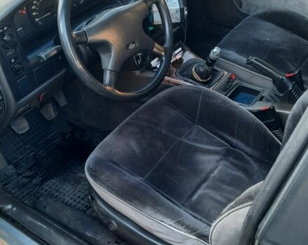 Серый Опель Омега, объемом двигателя 2 л и пробегом 300 тыс. км за 900 $, фото 2 на Automoto.ua