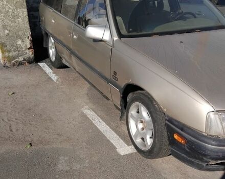 Сірий Опель Омега, об'ємом двигуна 0 л та пробігом 215 тис. км за 800 $, фото 3 на Automoto.ua