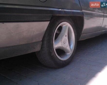 Серый Опель Омега, объемом двигателя 2.6 л и пробегом 450 тыс. км за 1700 $, фото 3 на Automoto.ua