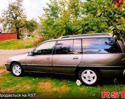 Опель Омега 1992 в Николаеве на Automoto.ua Серый Опель Омега, объемом двигателя 2.6 л и пробегом 250 тыс. км за 1500 $, фото 2 на Automoto.ua