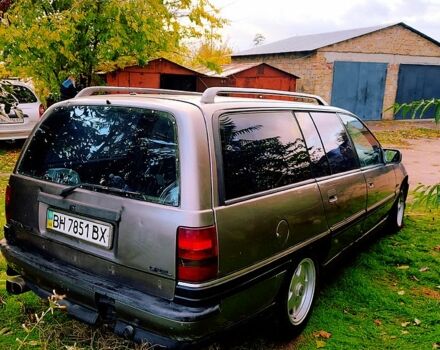 Серый Опель Омега, объемом двигателя 2.6 л и пробегом 250 тыс. км за 1500 $, фото 3 на Automoto.ua