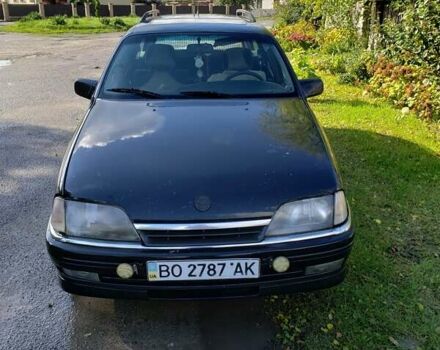 Серый Опель Омега, объемом двигателя 2 л и пробегом 440 тыс. км за 1099 $, фото 3 на Automoto.ua
