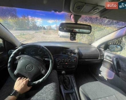Серый Опель Омега, объемом двигателя 2 л и пробегом 431 тыс. км за 2200 $, фото 2 на Automoto.ua