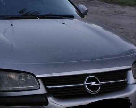 Опель Омега 1995 в Сумах на Automoto.ua Серый Опель Омега, объемом двигателя 2 л и пробегом 326 тыс. км за 2500 $, фото 1 на Automoto.ua