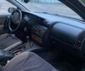 Серый Опель Омега, объемом двигателя 2 л и пробегом 400 тыс. км за 1600 $, фото 3 на Automoto.ua