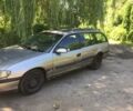 Сірий Опель Омега, об'ємом двигуна 2.5 л та пробігом 259 тис. км за 1300 $, фото 3 на Automoto.ua