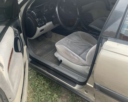 Сірий Опель Омега, об'ємом двигуна 2.5 л та пробігом 224 тис. км за 3000 $, фото 4 на Automoto.ua