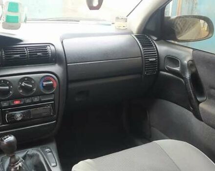 Серый Опель Омега, объемом двигателя 2 л и пробегом 280 тыс. км за 3000 $, фото 2 на Automoto.ua