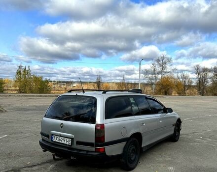 Сірий Опель Омега, об'ємом двигуна 2 л та пробігом 300 тис. км за 1400 $, фото 4 на Automoto.ua