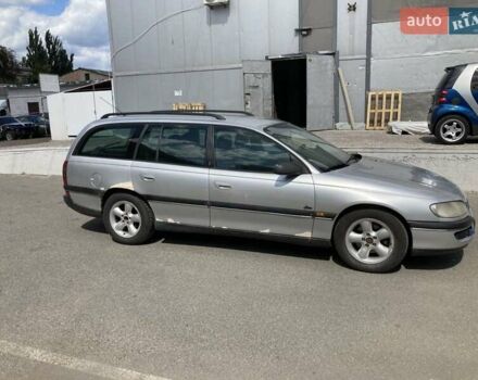 Сірий Опель Омега, об'ємом двигуна 2.5 л та пробігом 235 тис. км за 2500 $, фото 4 на Automoto.ua