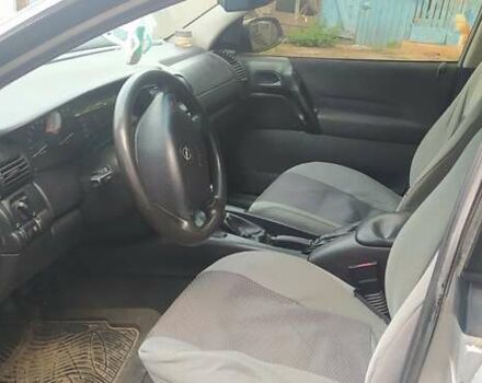 Серый Опель Омега, объемом двигателя 2 л и пробегом 280 тыс. км за 3000 $, фото 1 на Automoto.ua