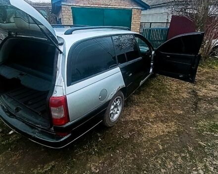 Сірий Опель Омега, об'ємом двигуна 2.5 л та пробігом 300 тис. км за 1600 $, фото 7 на Automoto.ua