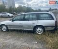 Сірий Опель Омега, об'ємом двигуна 2 л та пробігом 160 тис. км за 2400 $, фото 4 на Automoto.ua