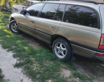 Опель Омега 1998 в Новоукраинке на Automoto.ua Серый Опель Омега, объемом двигателя 2.5 л и пробегом 250 тыс. км за 2400 $, фото 5 на Automoto.ua