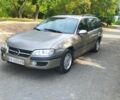 Сірий Опель Омега, об'ємом двигуна 2 л та пробігом 270 тис. км за 2599 $, фото 1 на Automoto.ua