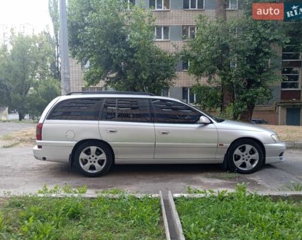 Сірий Опель Омега, об'ємом двигуна 2.2 л та пробігом 330 тис. км за 2400 $, фото 2 на Automoto.ua