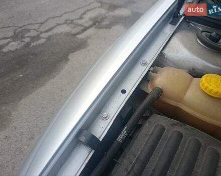 Сірий Опель Омега, об'ємом двигуна 2.2 л та пробігом 178 тис. км за 3500 $, фото 24 на Automoto.ua