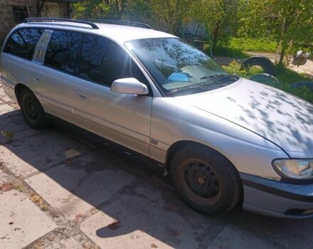 Сірий Опель Омега, об'ємом двигуна 2 л та пробігом 300 тис. км за 1500 $, фото 3 на Automoto.ua