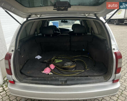 Серый Опель Омега, объемом двигателя 2.17 л и пробегом 401 тыс. км за 3200 $, фото 5 на Automoto.ua