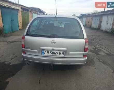 Сірий Опель Омега, об'ємом двигуна 2.2 л та пробігом 178 тис. км за 3500 $, фото 3 на Automoto.ua