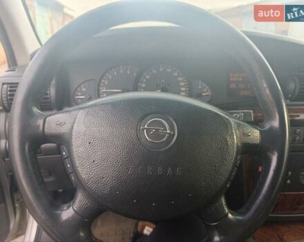Сірий Опель Омега, об'ємом двигуна 2.2 л та пробігом 178 тис. км за 3500 $, фото 11 на Automoto.ua