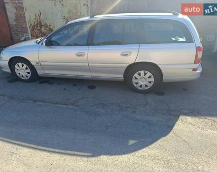 Сірий Опель Омега, об'ємом двигуна 2.2 л та пробігом 178 тис. км за 3900 $, фото 1 на Automoto.ua