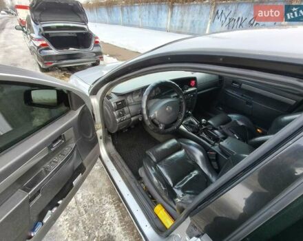 Серый Опель Омега, объемом двигателя 2.2 л и пробегом 245 тыс. км за 3300 $, фото 9 на Automoto.ua