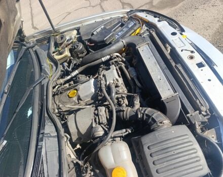 Сірий Опель Омега, об'ємом двигуна 2 л та пробігом 302 тис. км за 1600 $, фото 6 на Automoto.ua