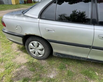 Сірий Опель Омега, об'ємом двигуна 2 л та пробігом 330 тис. км за 2000 $, фото 4 на Automoto.ua