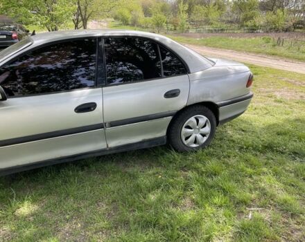 Сірий Опель Омега, об'ємом двигуна 2 л та пробігом 330 тис. км за 2000 $, фото 2 на Automoto.ua