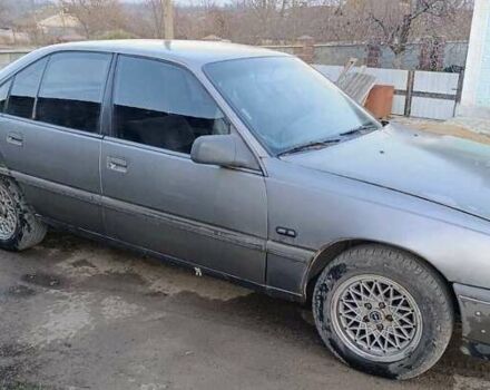 Сірий Опель Омега, об'ємом двигуна 2 л та пробігом 250 тис. км за 600 $, фото 1 на Automoto.ua