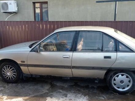 Опель Омега 1986 у Новомосковске на Automoto.ua Сірий Опель Омега, об'ємом двигуна 2 л та пробігом 500 тис. км за 900 $, фото 1 на Automoto.ua