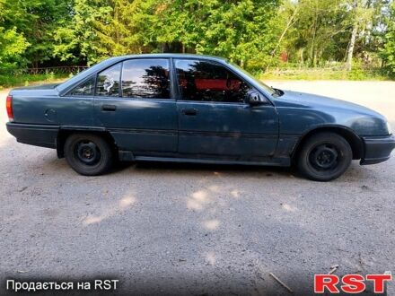 Сірий Опель Омега, об'ємом двигуна 1.8 л та пробігом 0 тис. км за 800 $, фото 1 на Automoto.ua