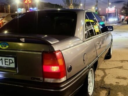 Сірий Опель Омега, об'ємом двигуна 2 л та пробігом 250 тис. км за 2200 $, фото 1 на Automoto.ua