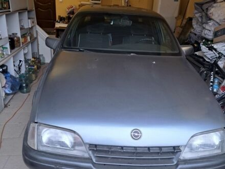 Сірий Опель Омега, об'ємом двигуна 2 л та пробігом 350 тис. км за 1580 $, фото 1 на Automoto.ua
