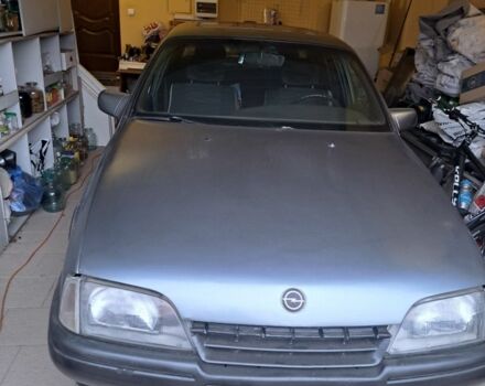 Серый Опель Омега, объемом двигателя 2 л и пробегом 350 тыс. км за 1580 $, фото 1 на Automoto.ua