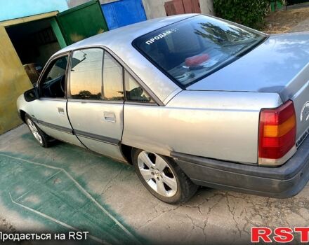 Сірий Опель Омега, об'ємом двигуна 2 л та пробігом 300 тис. км за 1000 $, фото 1 на Automoto.ua