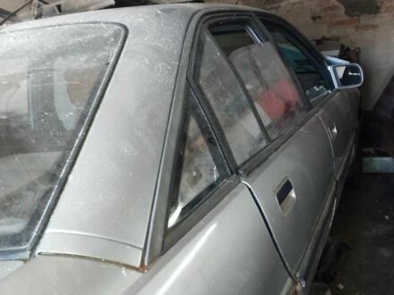 Сірий Опель Омега, об'ємом двигуна 2 л та пробігом 189 тис. км за 416 $, фото 1 на Automoto.ua