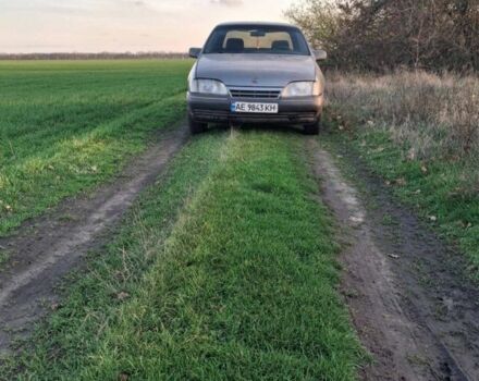 Серый Опель Омега, объемом двигателя 2 л и пробегом 400 тыс. км за 1500 $, фото 1 на Automoto.ua