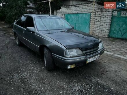 Опель Омега 1988 в Херсоне на Automoto.ua Серый Опель Омега, объемом двигателя 0 л и пробегом 280 тыс. км за 1200 $, фото 1 на Automoto.ua