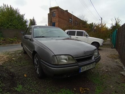 Опель Омега 1988 у Знаменке на Automoto.ua Сірий Опель Омега, об'ємом двигуна 2 л та пробігом 333 тис. км за 1250 $, фото 1 на Automoto.ua
