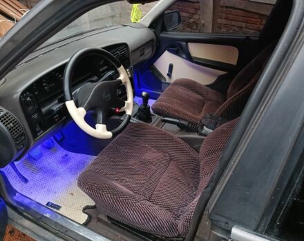 Серый Опель Омега, объемом двигателя 2 л и пробегом 360 тыс. км за 1063 $, фото 1 на Automoto.ua