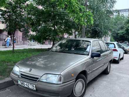 Опель Омега 1988 в Львове на Automoto.ua Серый Опель Омега, объемом двигателя 1.8 л и пробегом 360 тыс. км за 2000 $, фото 1 на Automoto.ua