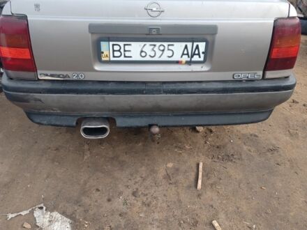 Сірий Опель Омега, об'ємом двигуна 2 л та пробігом 777 тис. км за 850 $, фото 1 на Automoto.ua