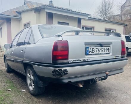 Сірий Опель Омега, об'ємом двигуна 2 л та пробігом 425 тис. км за 2000 $, фото 1 на Automoto.ua