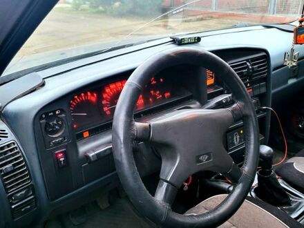 Опель Омега 1988 в Новомосковске на Automoto.ua Серый Опель Омега, объемом двигателя 2 л и пробегом 0 тыс. км за 1100 $, фото 1 на Automoto.ua