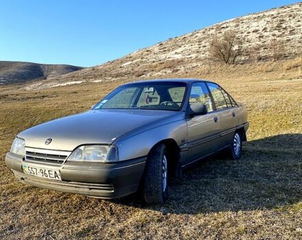 Серый Опель Омега, объемом двигателя 1.8 л и пробегом 380 тыс. км за 1300 $, фото 1 на Automoto.ua