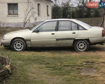 Серый Опель Омега, объемом двигателя 1.8 л и пробегом 700 тыс. км за 750 $, фото 1 на Automoto.ua